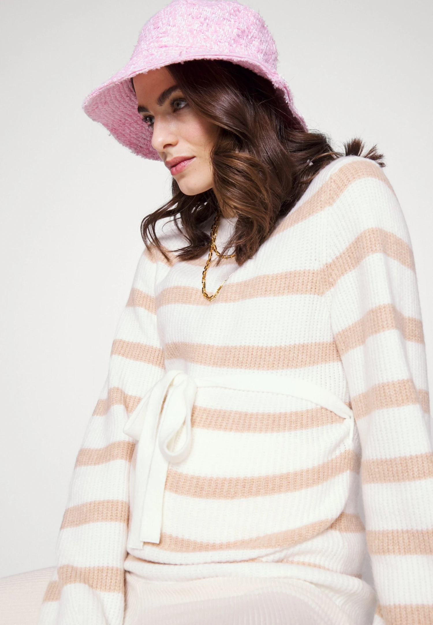 Pullover - White/Sand 6 Pullover - White/Sand – Image 4