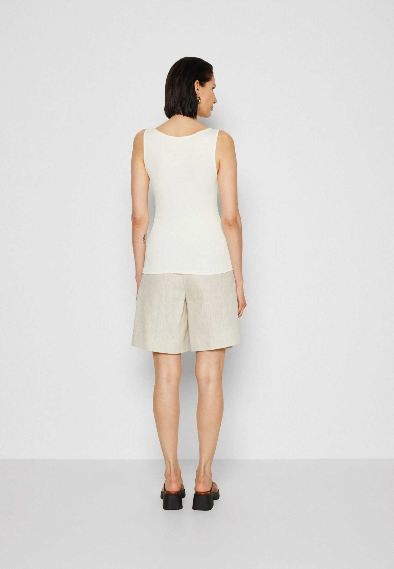Anna Field Débardeur - Off-White 5 Anna Field Débardeur - Off-White – Image 3