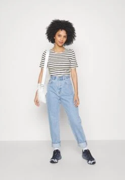 T-Shirt Imprimé - Dark Blue White 8 T-Shirt Imprimé - Dark Blue White -Anna Field 5f2d7b6887fe4829bf164a7f0ac20d5a