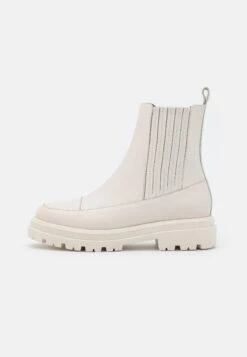 Anna Field -Anna Field 6c8bd99f54fd4954b32a65a145fc675d