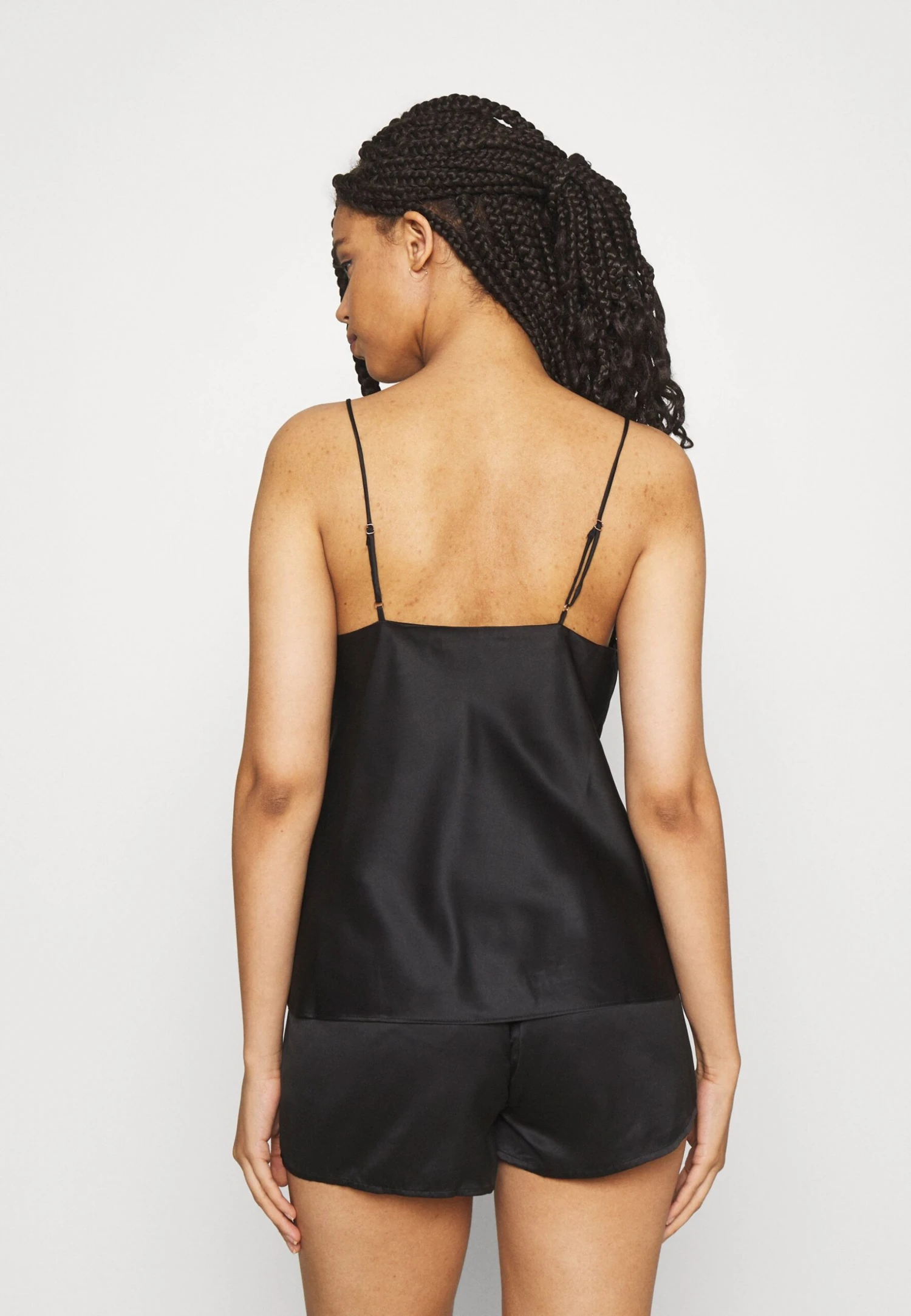 Anna Field Simple Satin Short Set - Pyjama - Black 5 Anna Field Simple Satin Short Set - Pyjama - Black – Image 3