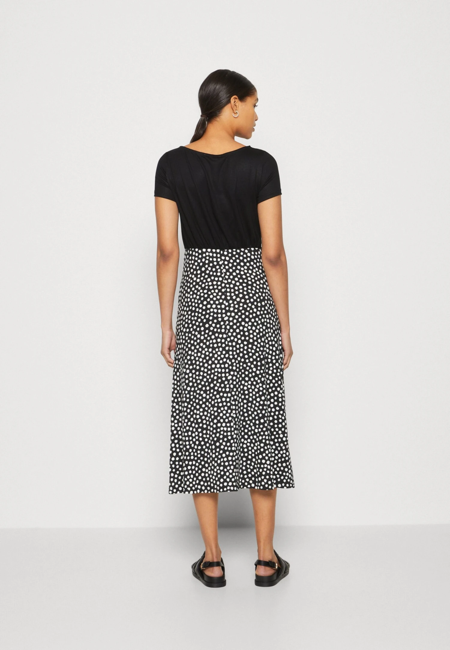 Anna Field Robe En Jersey - Black/White 5 Anna Field Robe En Jersey - Black/White – Image 3